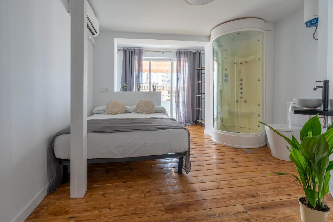 Ereta Rooms Habitaciones Bano Privado อาลิกันเต ภายนอก รูปภาพ